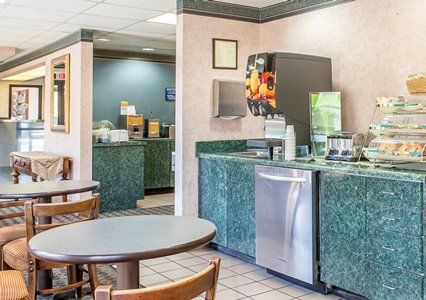 Travelodge By Wyndham East 2*